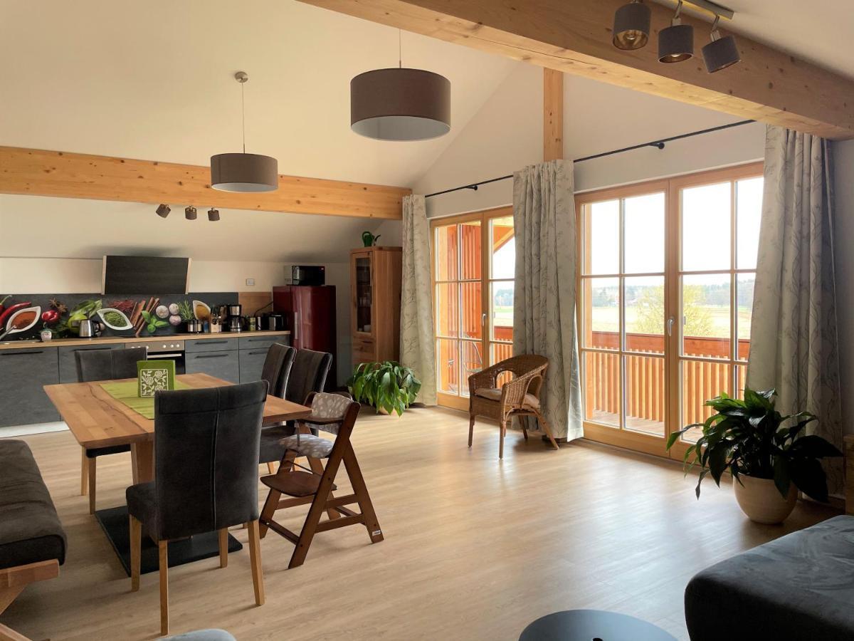 Pension Bernhardhof Otterfing Buitenkant foto