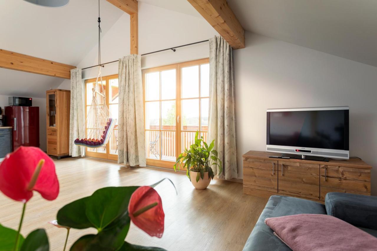 Pension Bernhardhof Otterfing Buitenkant foto